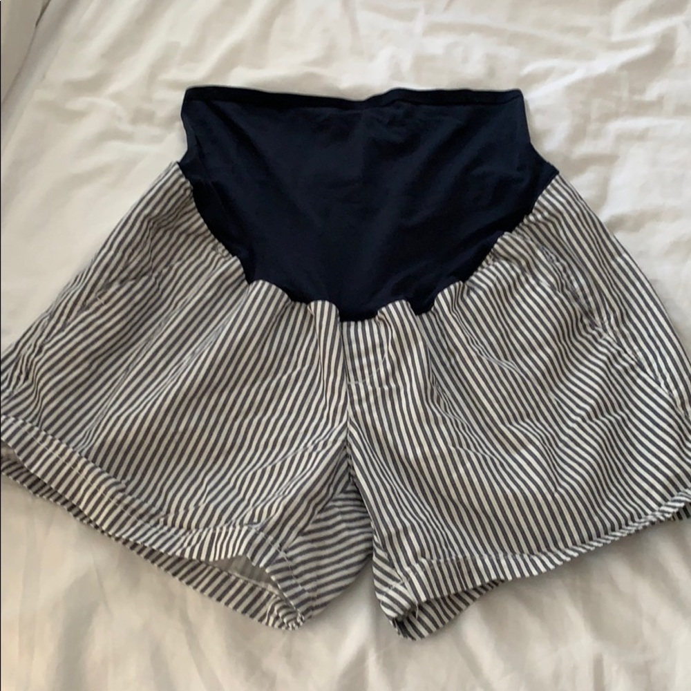 Old Navy Blue & White Striped Maternity Shorts